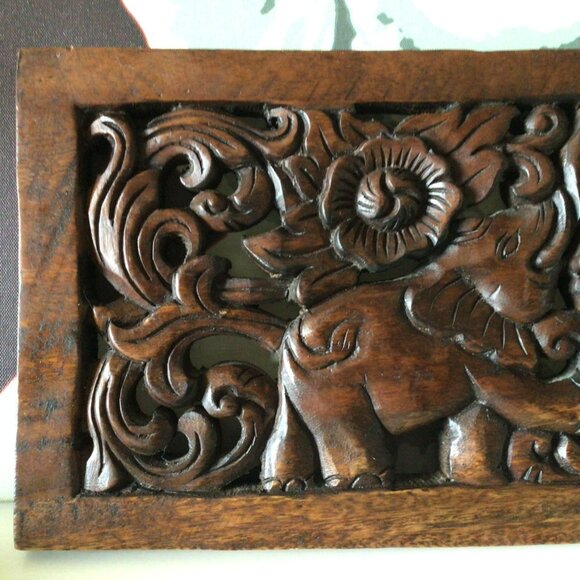 Vintage Ornate Hand Carved Wooden Elephant Floral Wall Panel Made in Thailand - Picture 4 of 16